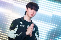 开云体育官方网站-100T鏖战HLE，Chovy打出惊人五杀鏖战多局全球总决赛，成为赛场最大亮点的简单介绍