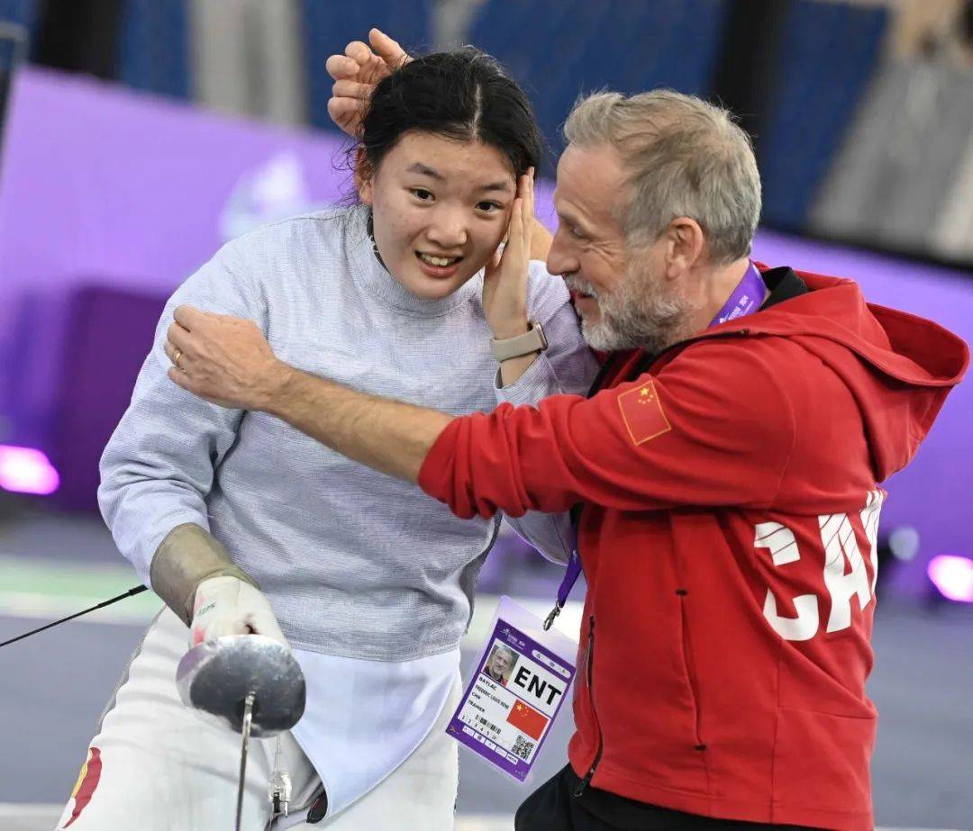 罗马尼亚选手喜中有泪,情深义重的简单介绍 罗马尼亚选手喜中有泪,情深义重的简单介绍