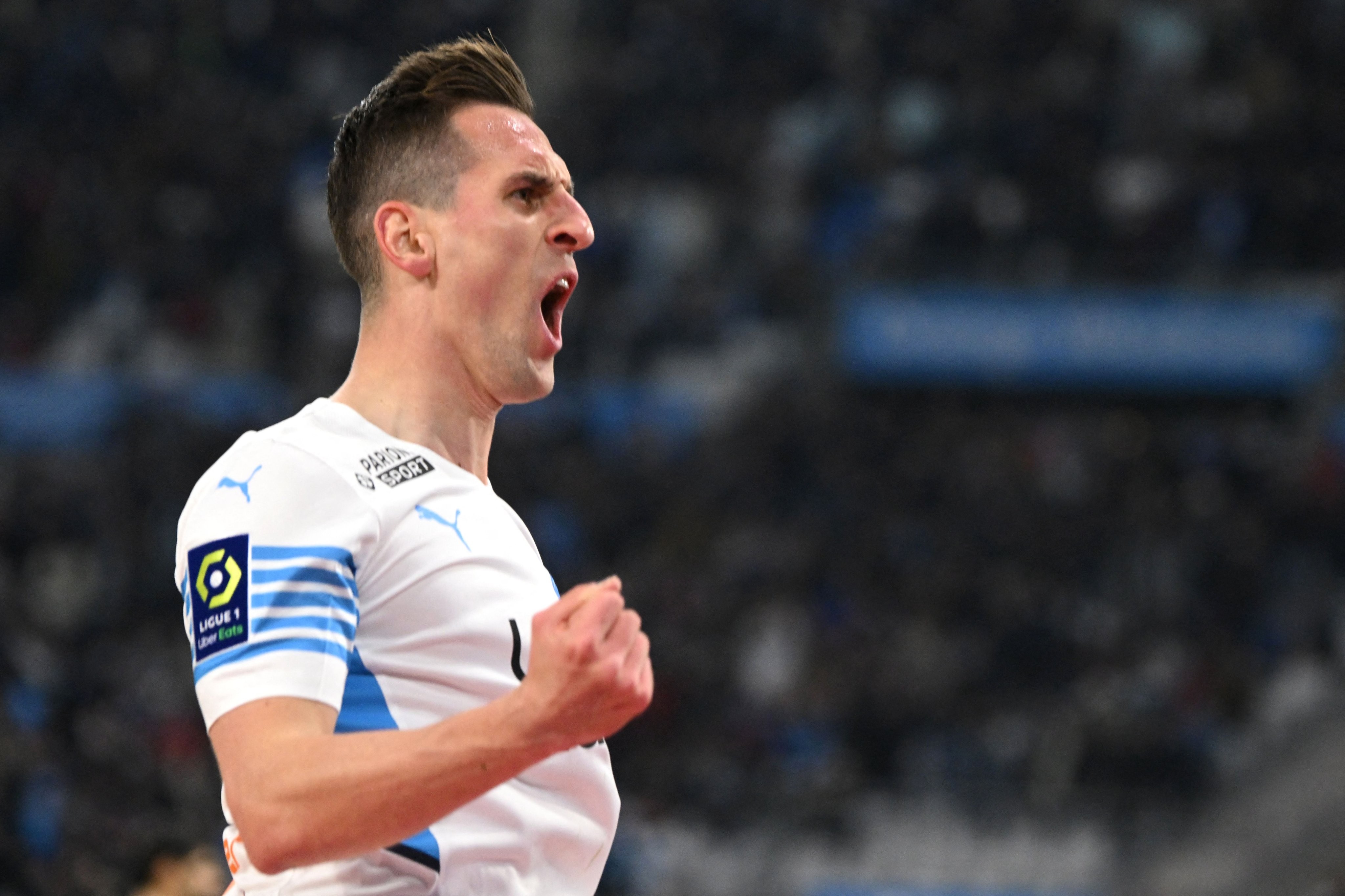 包含马赛球员积极备战，力争取得3分的词条