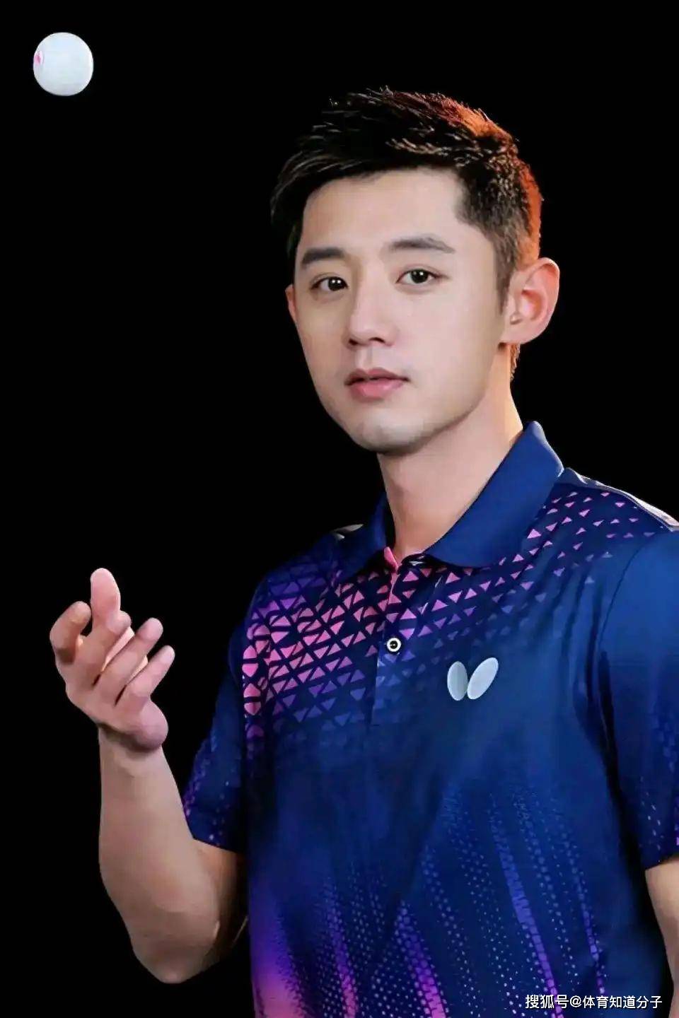 包含中国乒乓球队横扫波兰乒乓球队，张继科惊艳世界的词条