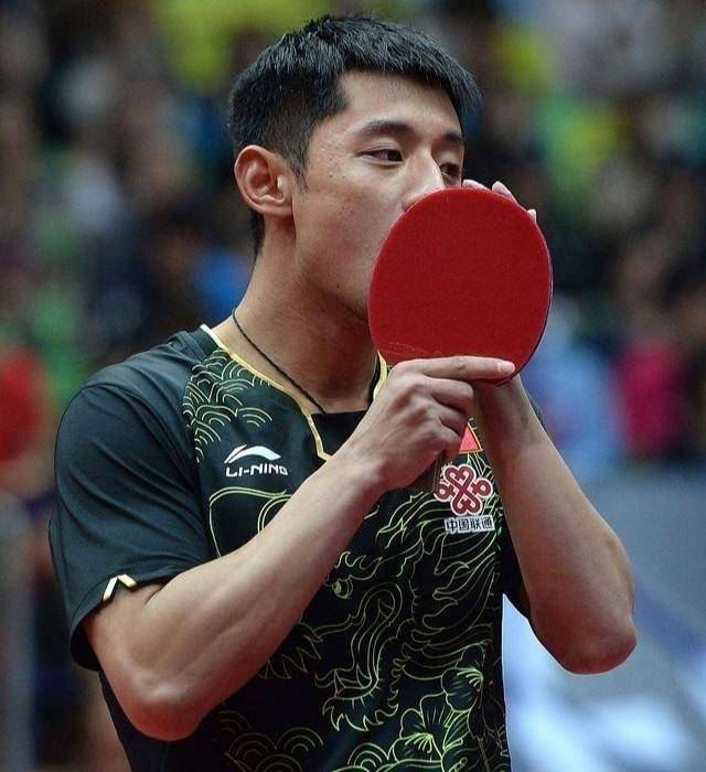 包含中国乒乓球队横扫波兰乒乓球队，张继科惊艳世界的词条