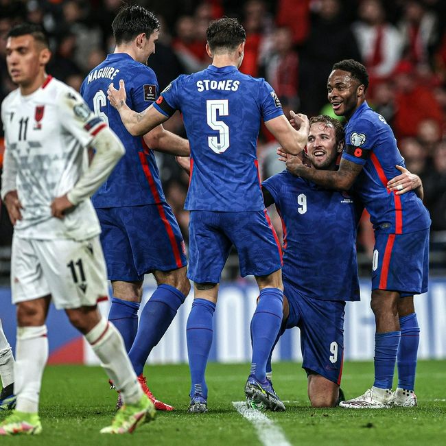 波兰队逆转英格兰队，马龙刷新纪录